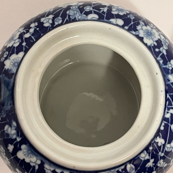 Vintage Chelsea Art Pottery Porcelain China Tea Pot Blue and White Floral Print - Picture 12 of 12